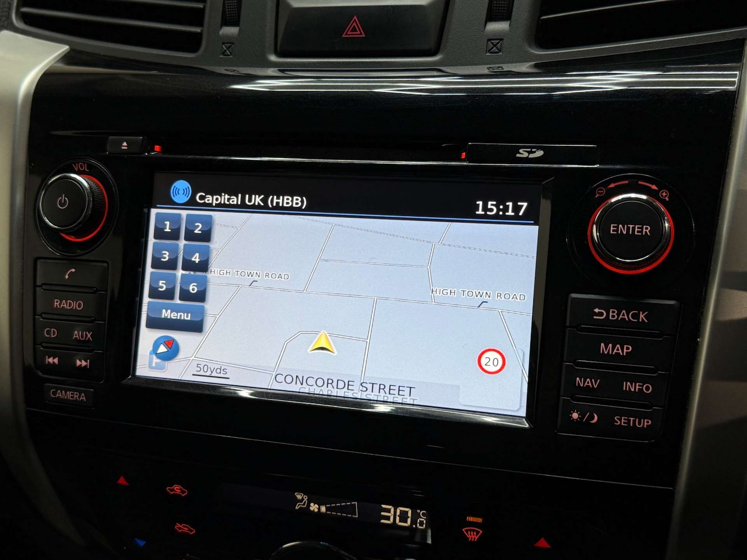 Used Nissan Navara 2017 for sale - 77261411: Photo 17