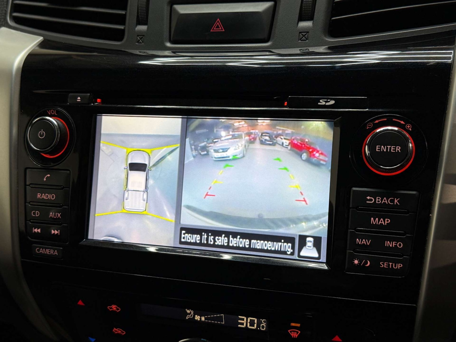 Used Nissan Navara 2017 for sale - 77261411: Photo 18