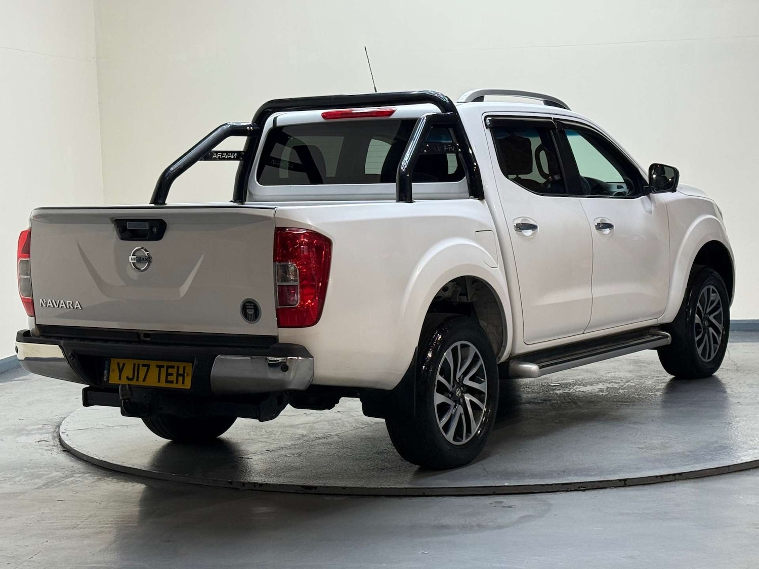 Used Nissan Navara 2017 for sale - 77261411: Photo 23