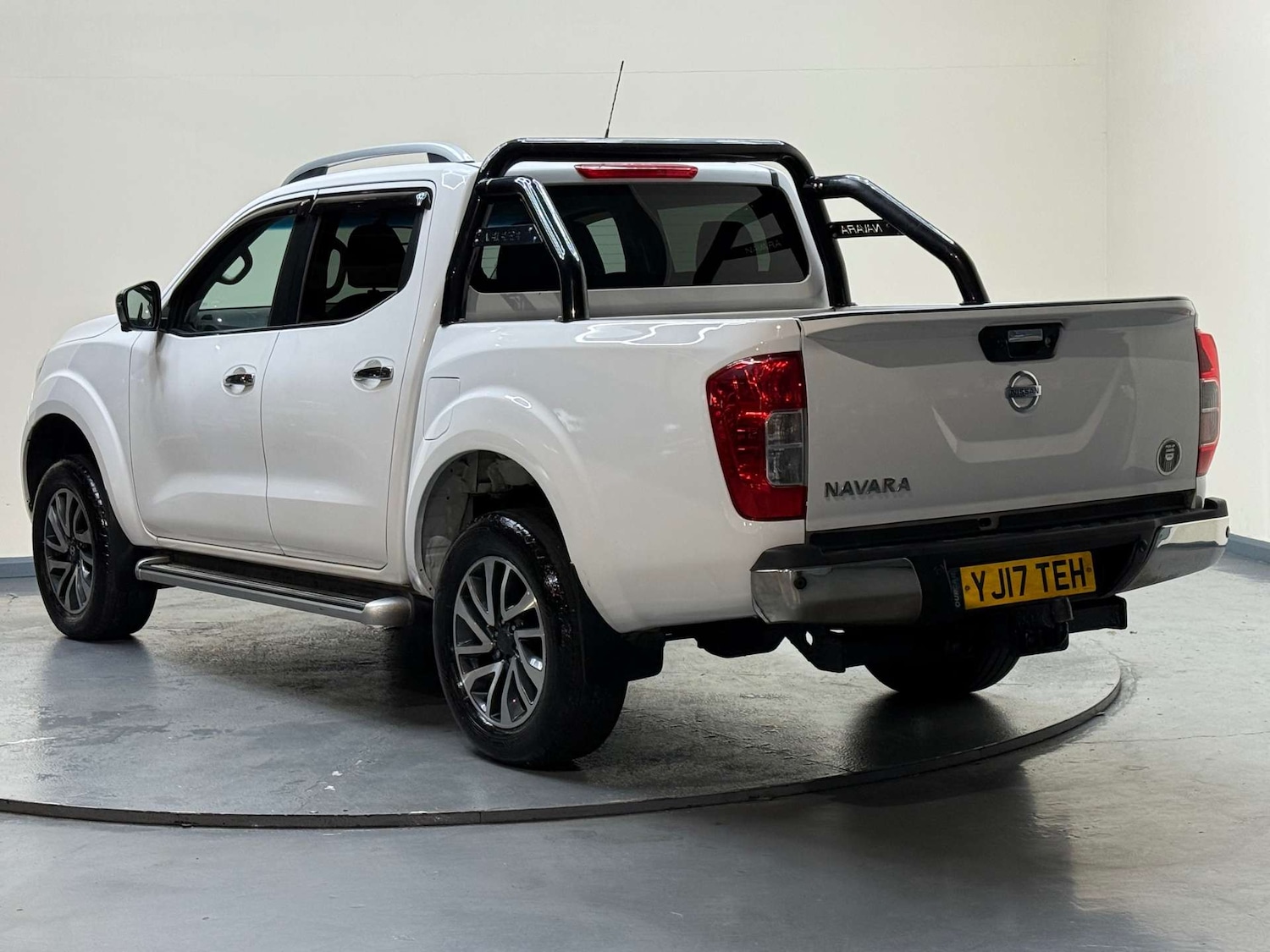 Used Nissan Navara 2017 for sale - 77261411: Photo 24