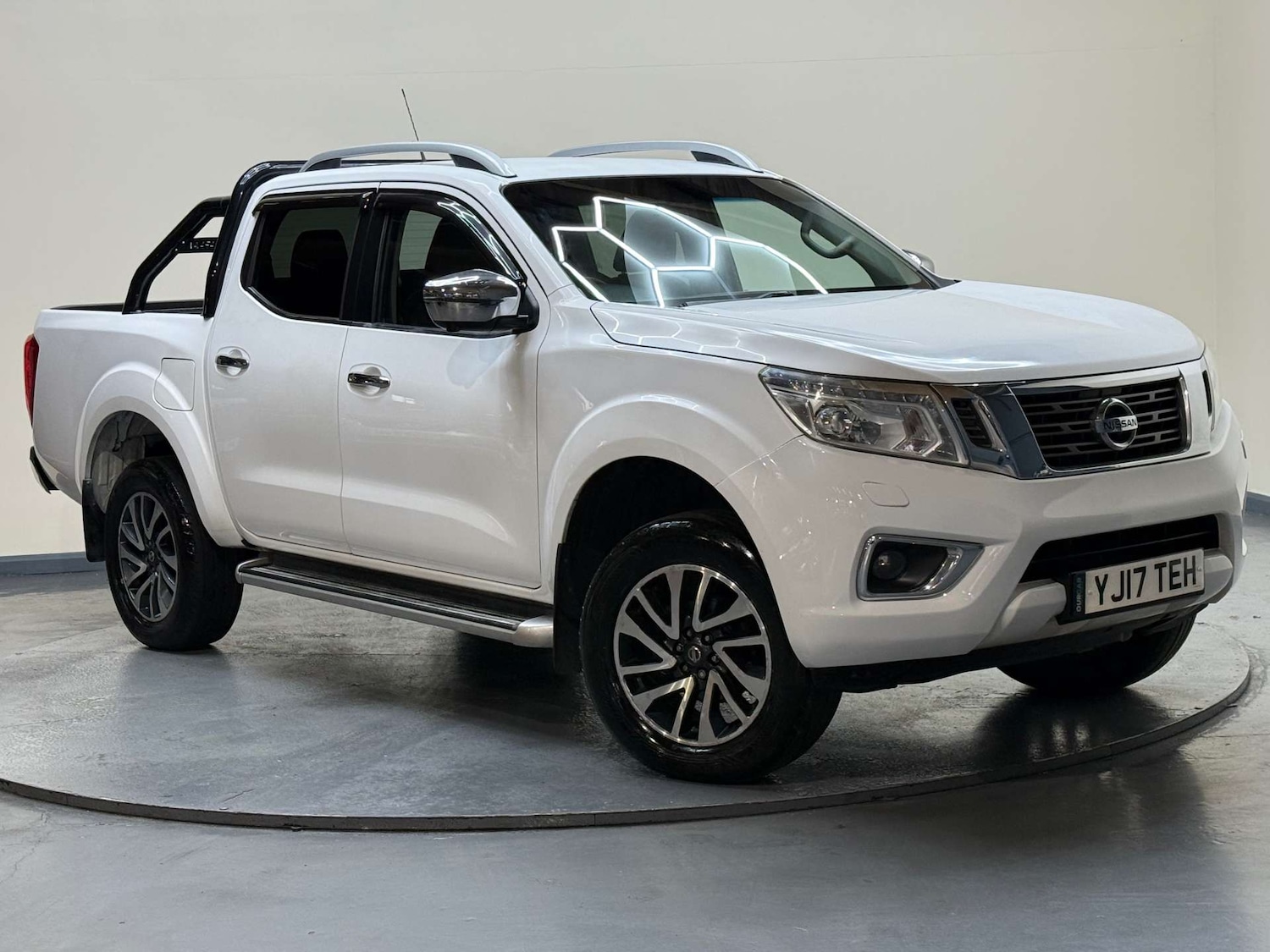 Used Nissan Navara 2017 for sale - 77261411: Photo 30