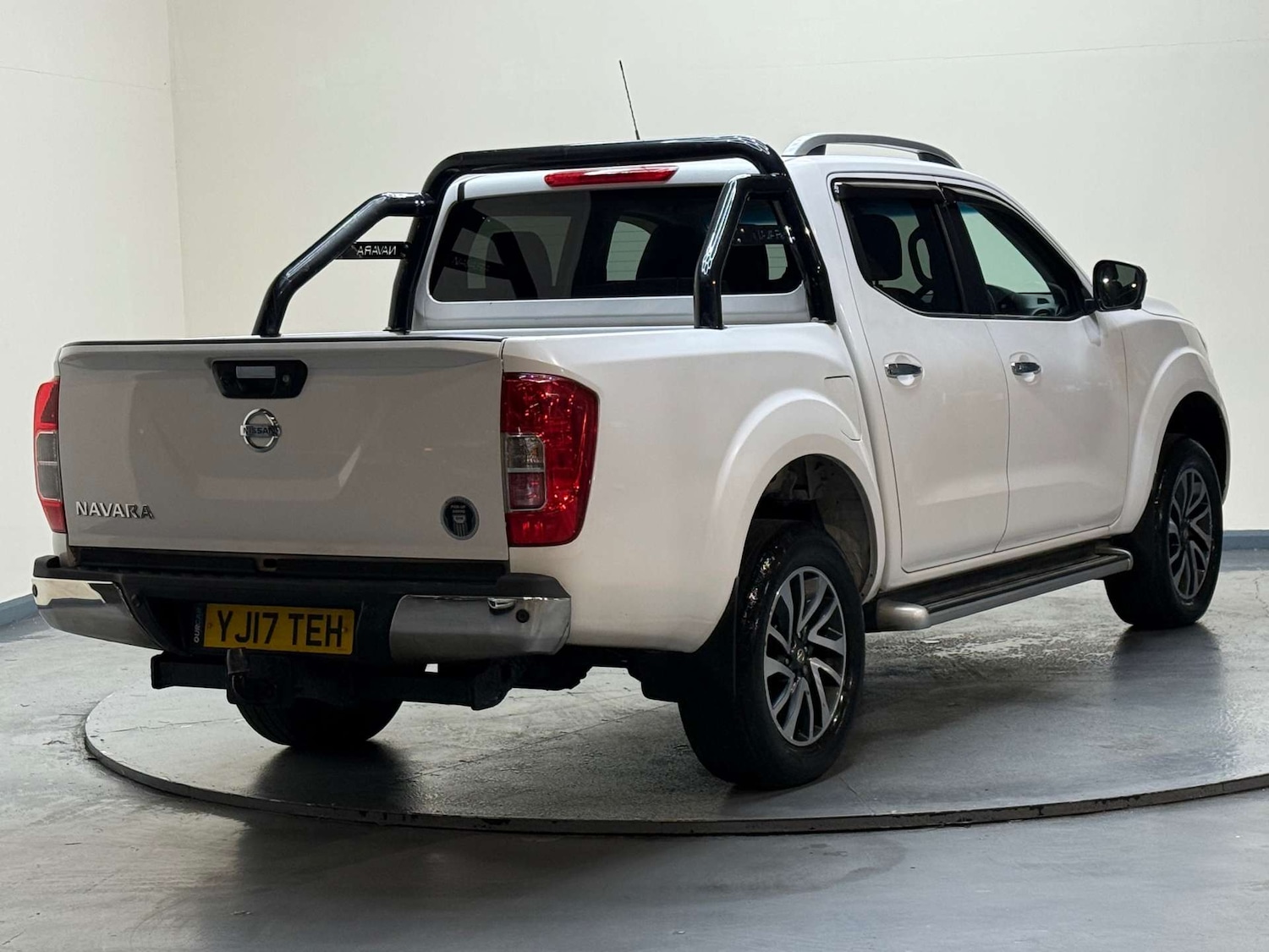 Used Nissan Navara 2017 for sale - 77261411: Photo 37