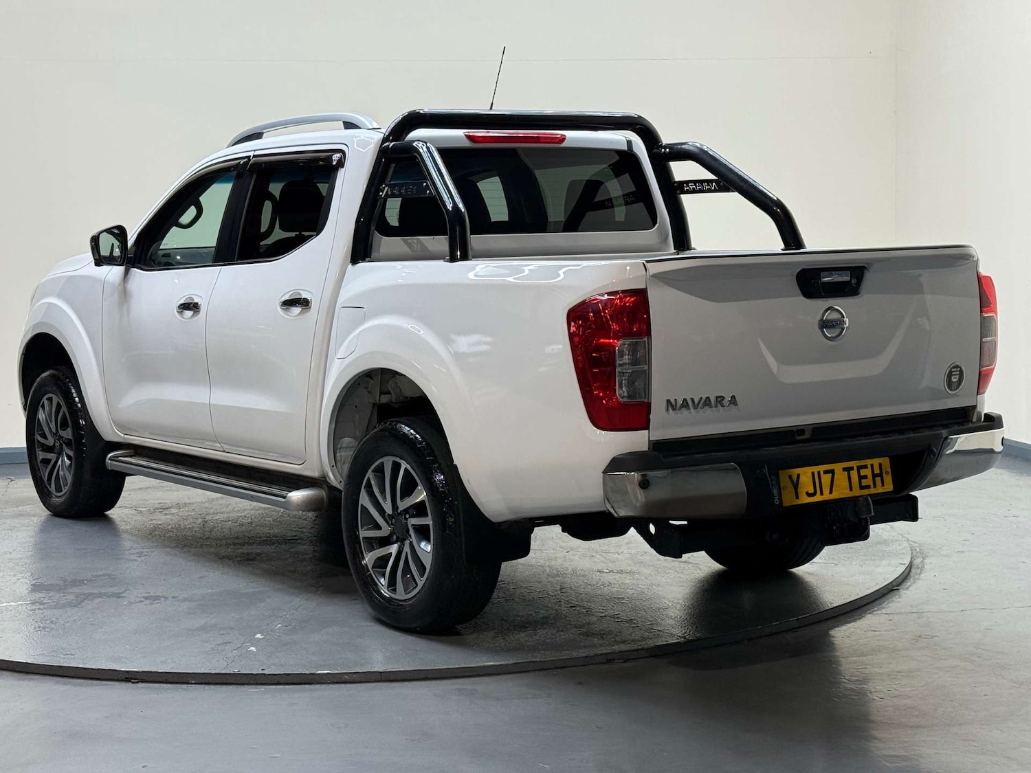 Used Nissan Navara 2017 for sale - 77261411: Photo 38