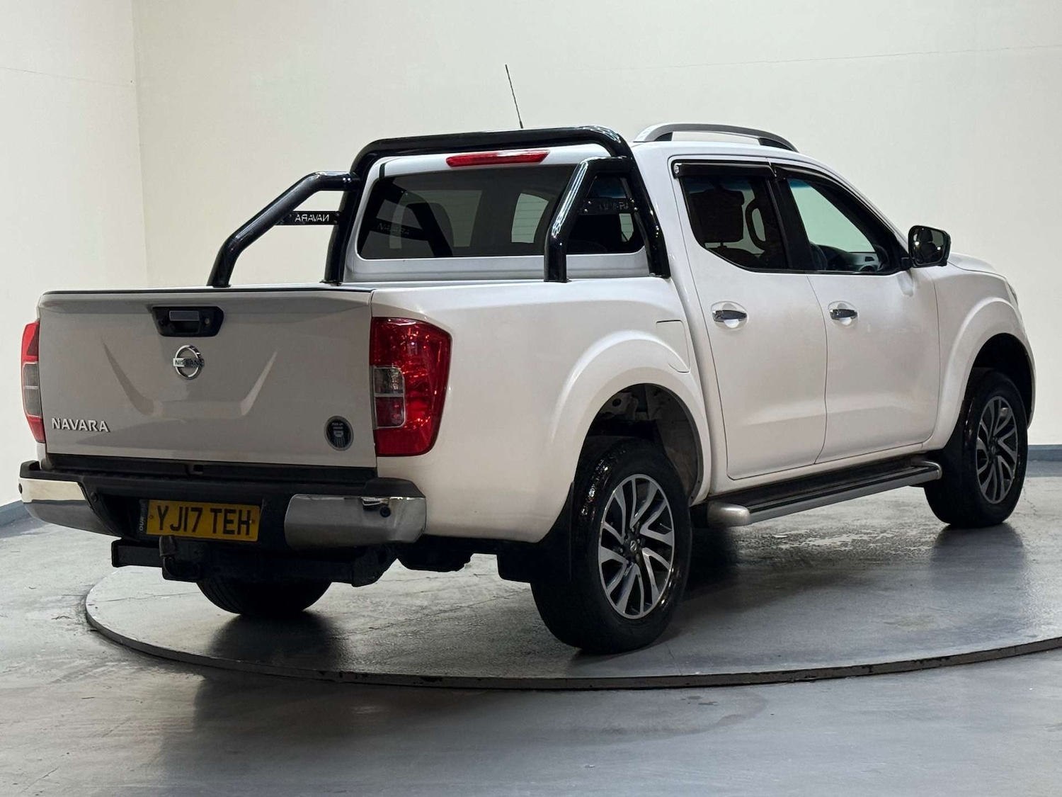 Used Nissan Navara 2017 for sale - 77261411: Photo 5