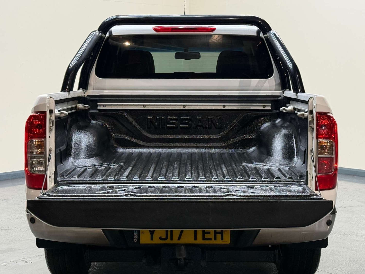 Used Nissan Navara 2017 for sale - 77261411: Photo 70