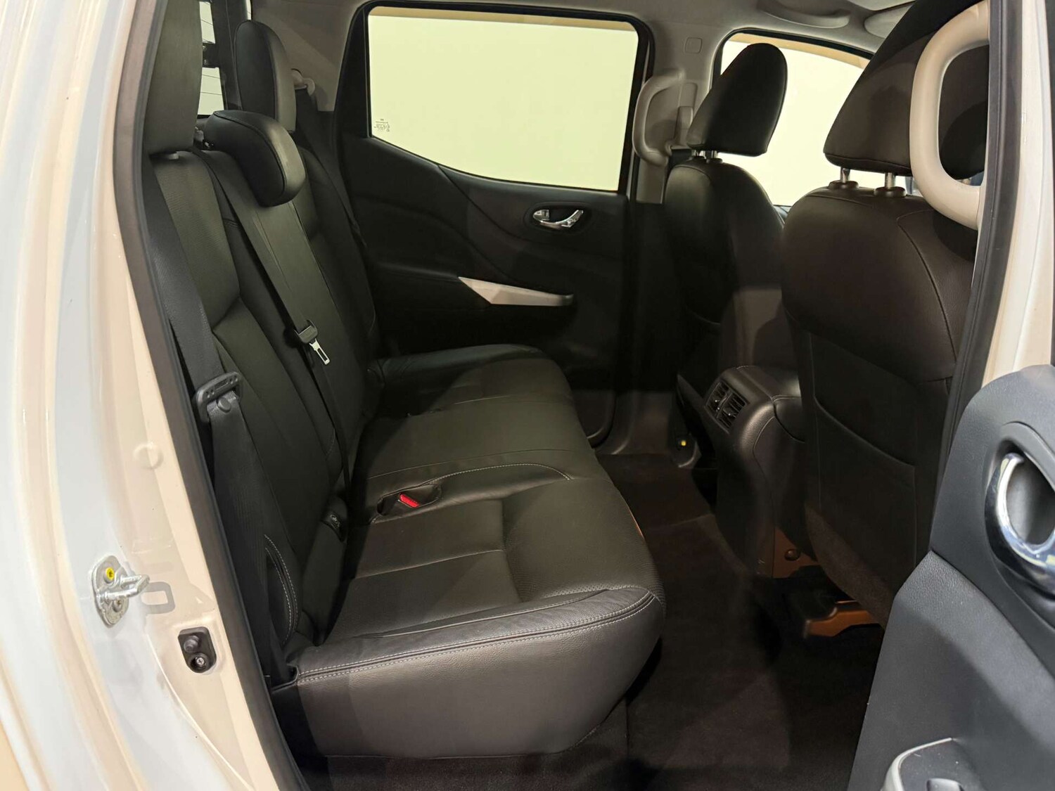 Used Nissan Navara 2017 for sale - 77261411: Photo 74