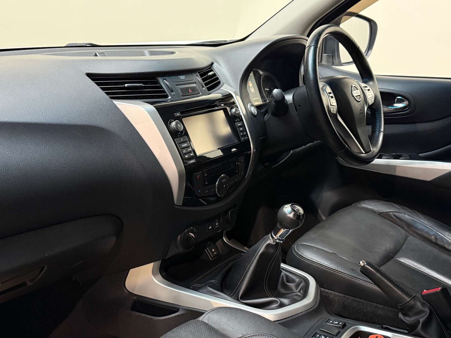 Used Nissan Navara 2017 for sale - 77261411: Photo 75