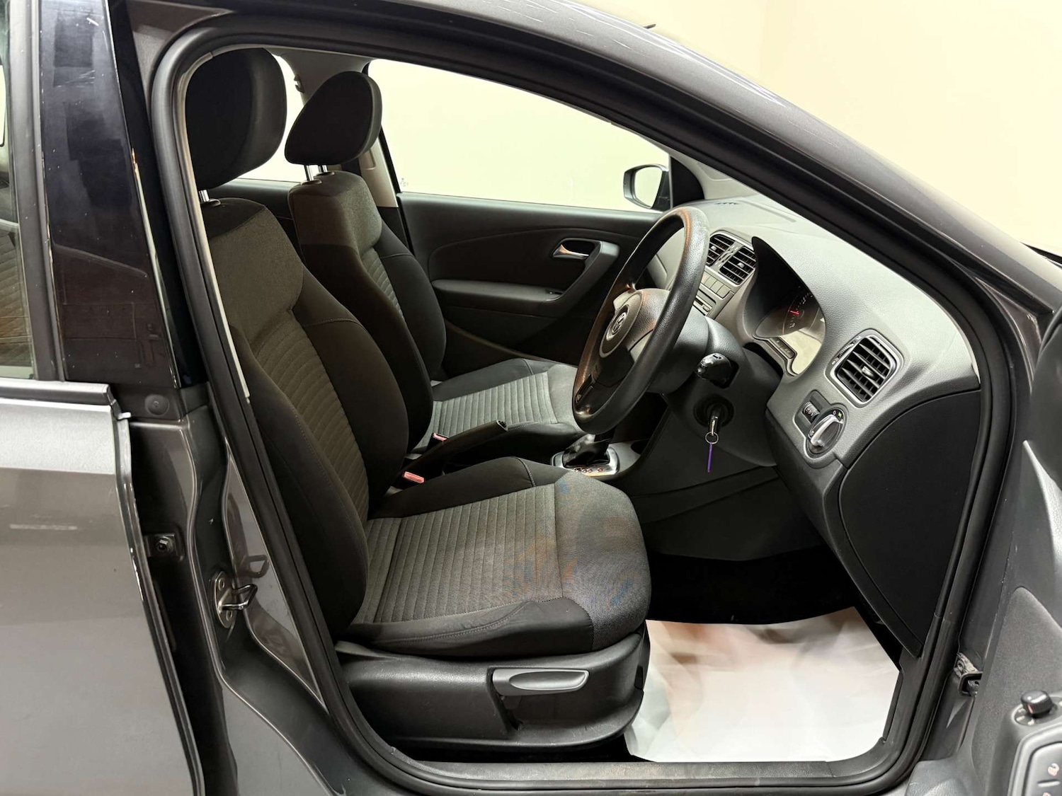 Used Volkswagen Polo 2010 for sale - 76193391: Photo 12