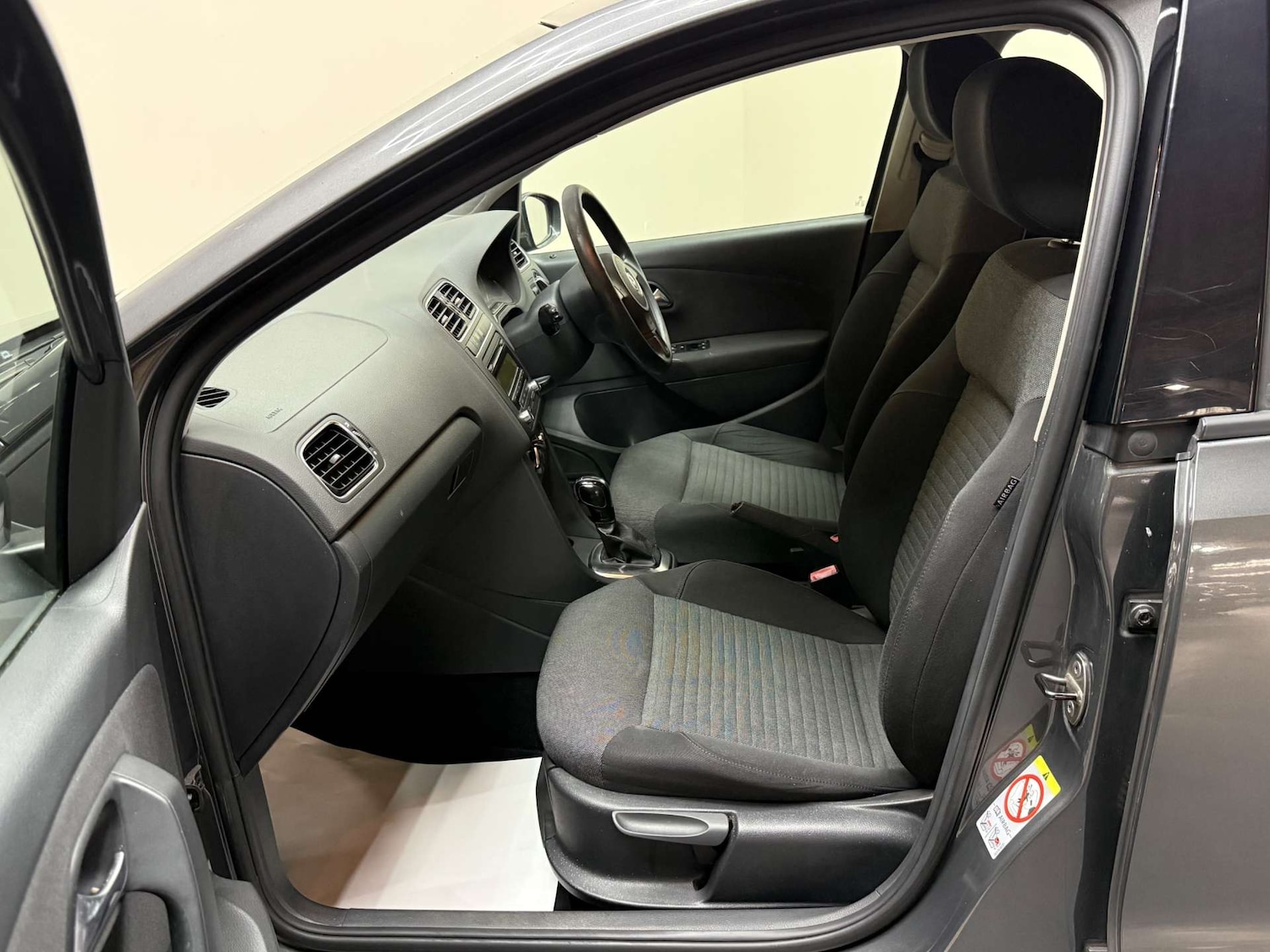 Used Volkswagen Polo 2010 for sale - 76193391: Photo 23