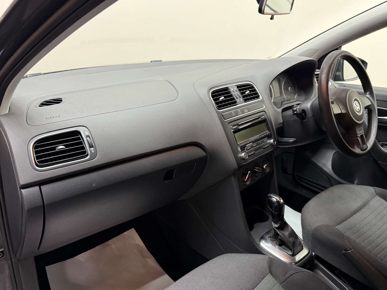 Used Volkswagen Polo 2010 for sale - 76193391: Photo 24