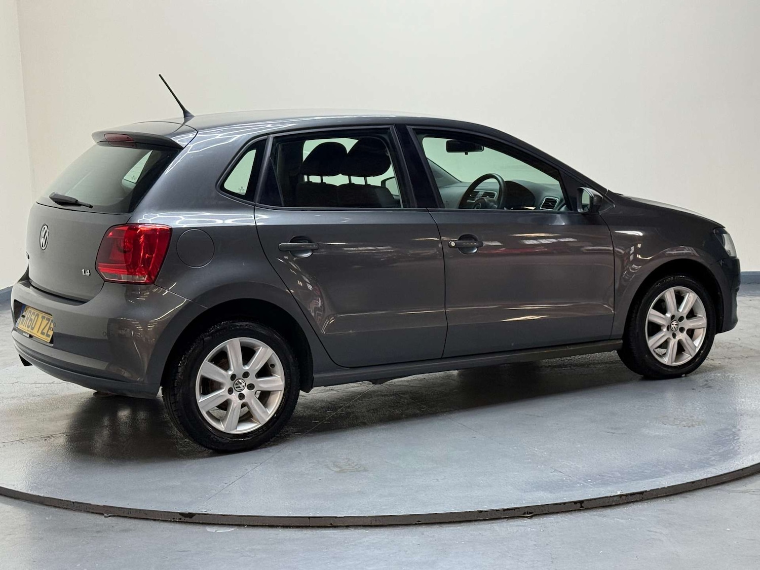 Used Volkswagen Polo 2010 for sale - 76193391: Photo 29
