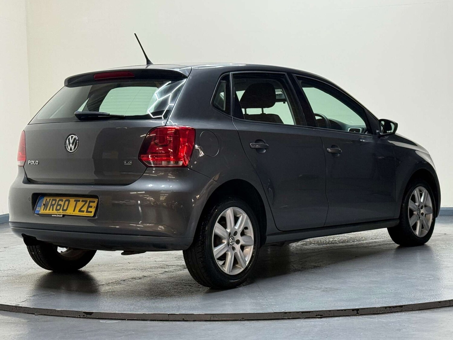 Used Volkswagen Polo 2010 for sale - 76193391: Photo 33