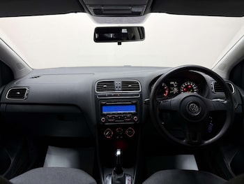 Used Volkswagen Polo 2010 for sale - 76193391: Photo