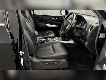 Used Nissan Navara 2017 for sale - 79445293: Photo