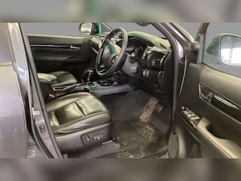 Used Toyota Hilux 2019 for sale - 78257274: Photo