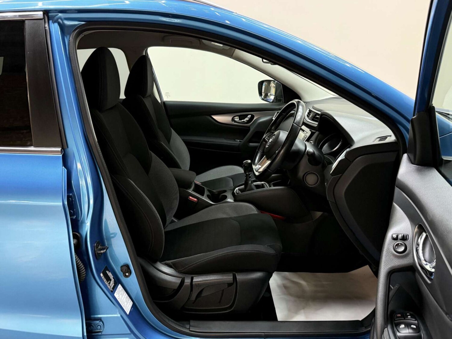 Used Nissan Qashqai 2017 for sale - 76181046: Photo 15