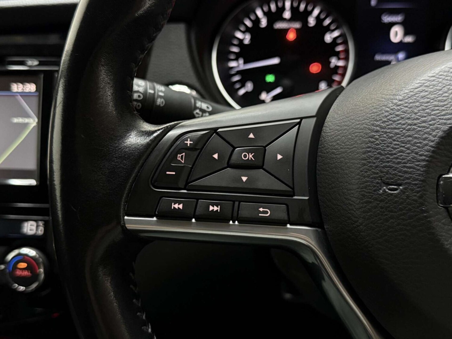 Used Nissan Qashqai 2017 for sale - 76181046: Photo 18