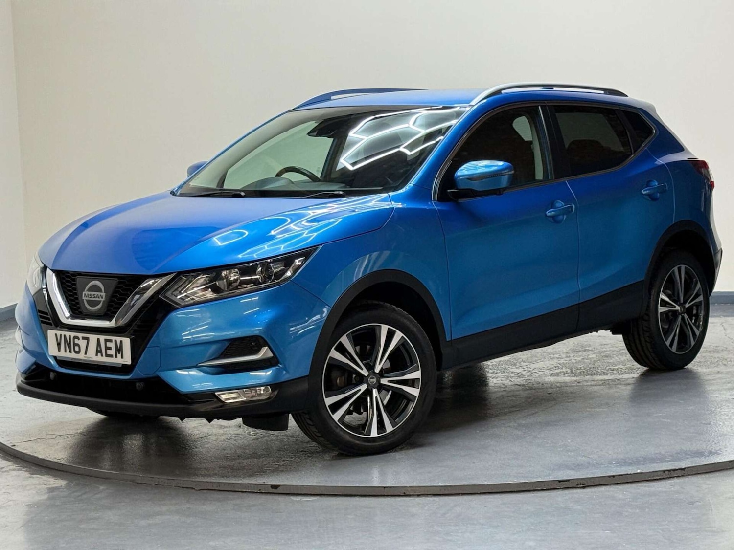 Used Nissan Qashqai 2017 for sale - 76181046: Photo 2