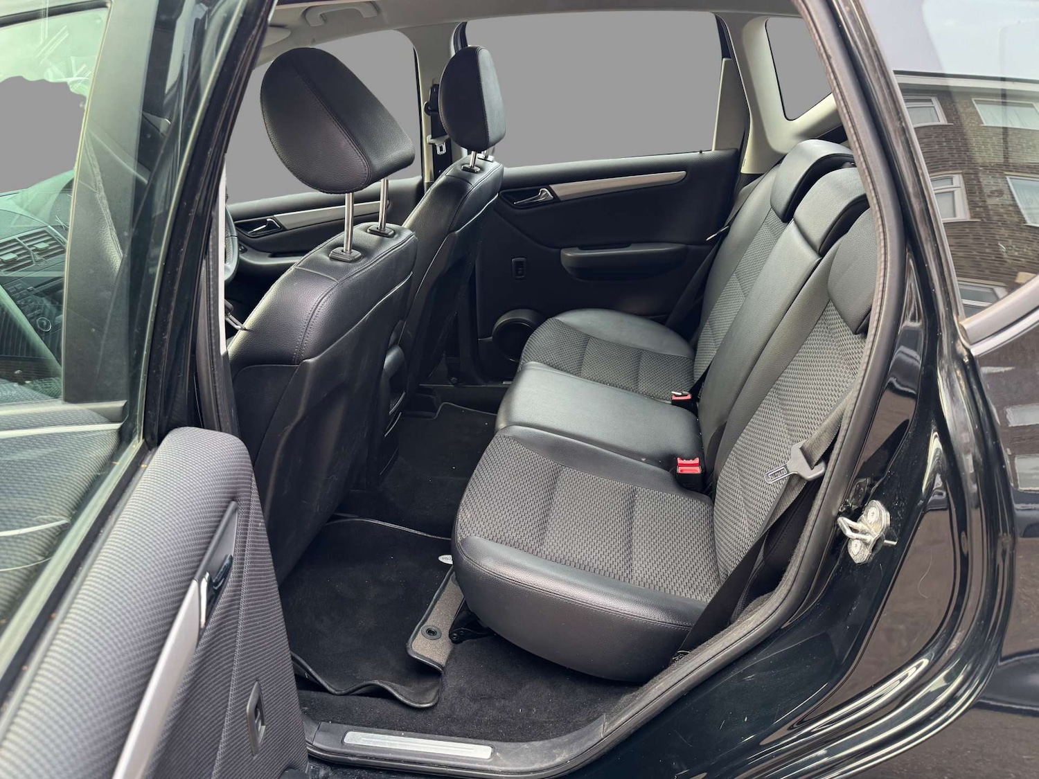 Used Mercedes-Benz A-Class 2012 for sale - 76478926: Photo 11