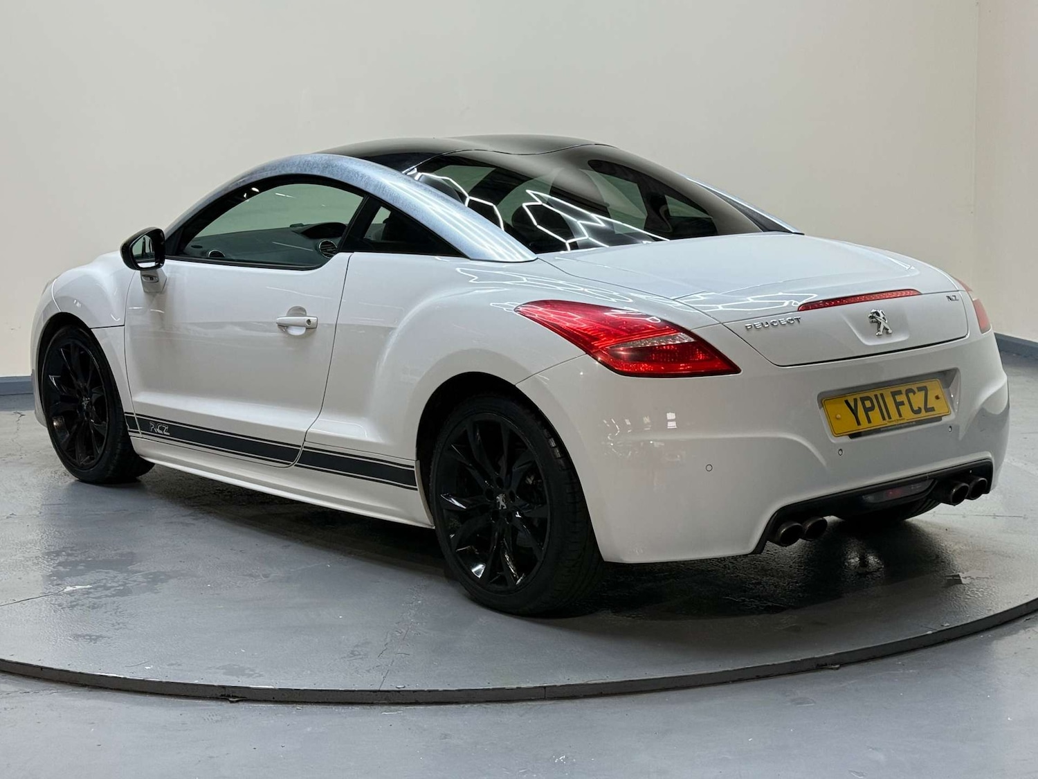 Used Peugeot RCZ 2011 for sale - 76709175: Photo 26