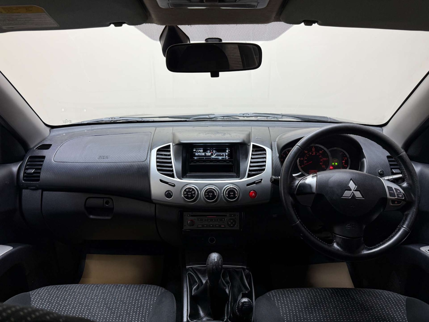 Used Mitsubishi L200 2014 for sale - 77523299: Photo 57