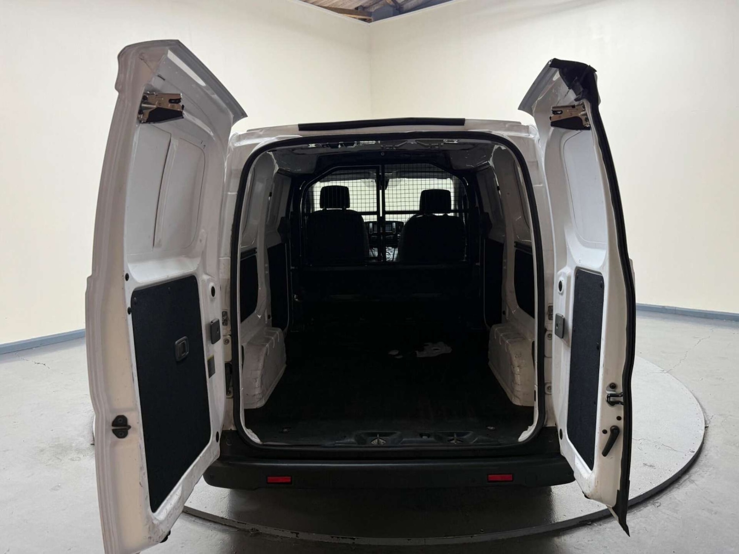 Used Nissan e-NV200 2016 for sale - 76181057: Photo 26