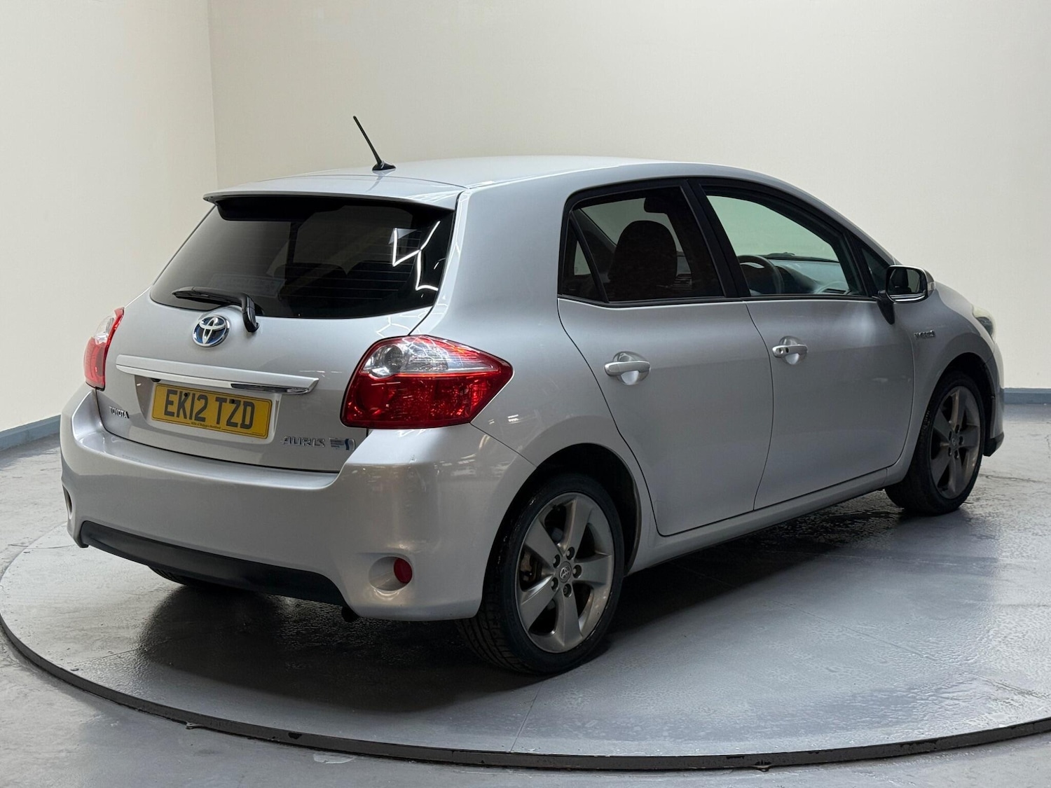 Vehicle 5
