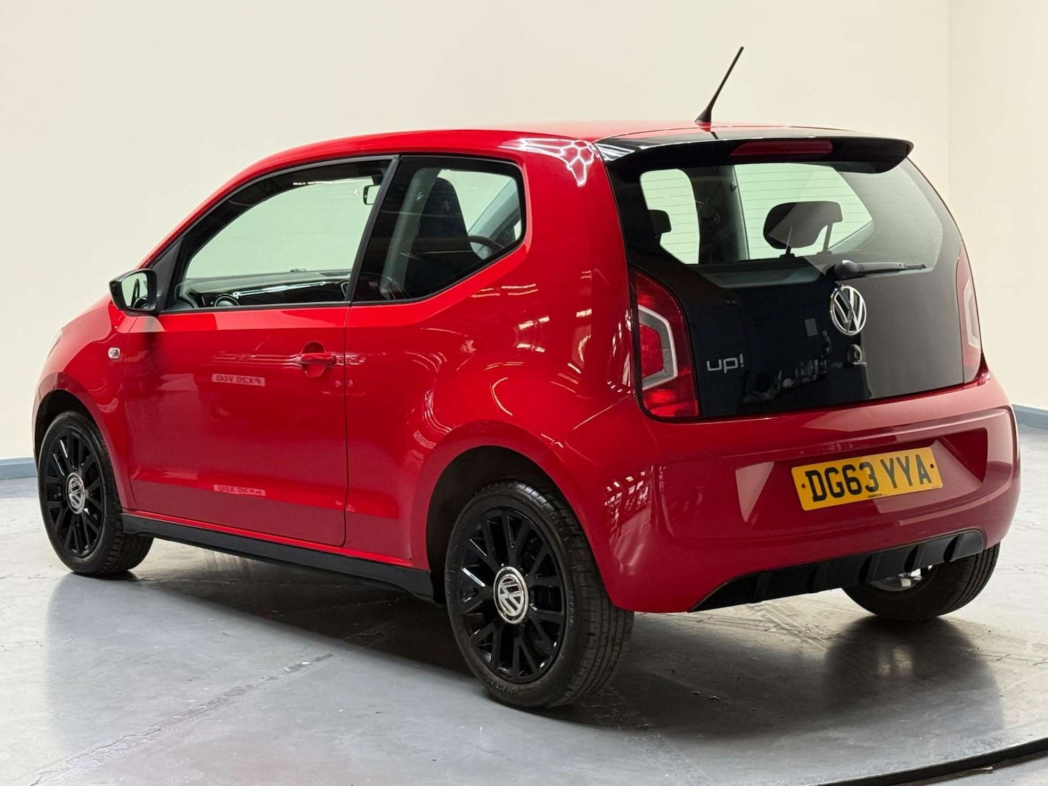 Used Volkswagen up! 2013 for sale - 76363808: Photo 23
