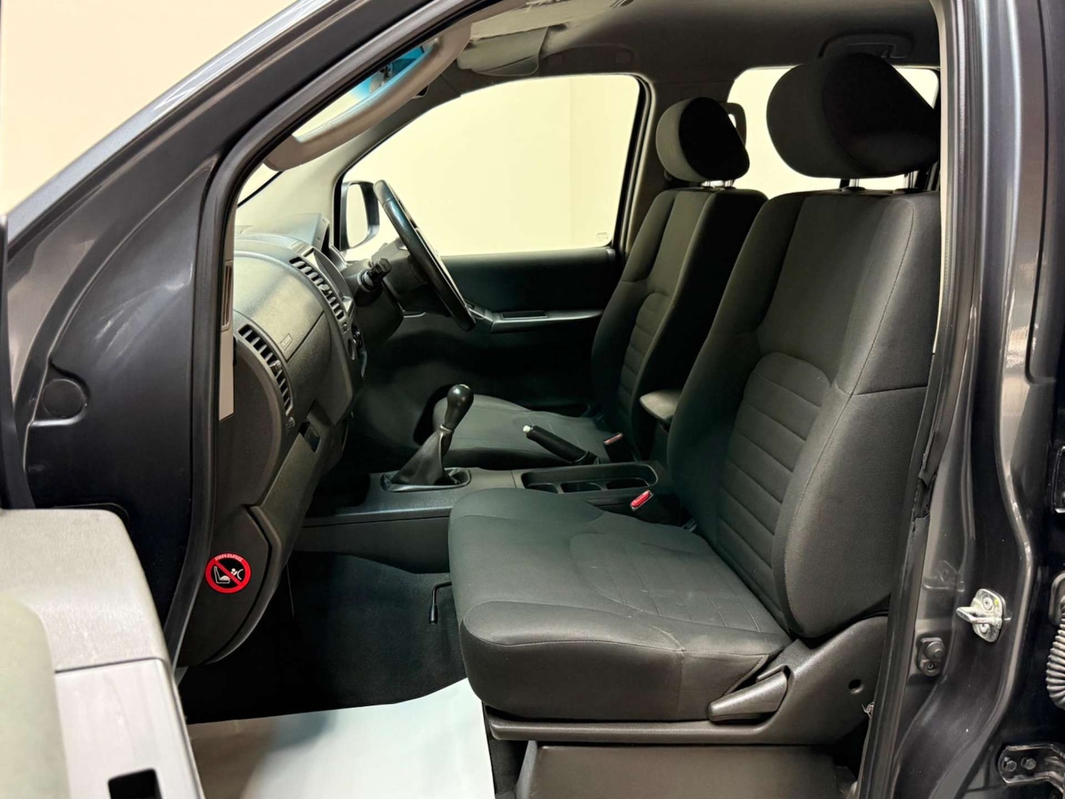 Used Nissan Navara 2014 for sale - 76363899: Photo 4