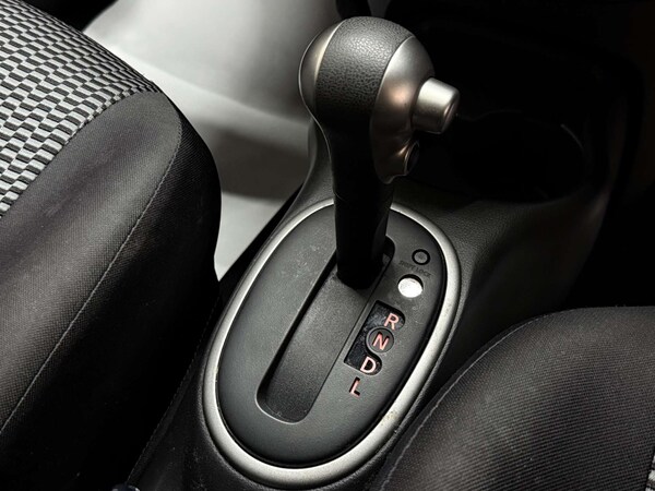 Used Nissan Micra 2013 for sale - 76301972: Photo 22