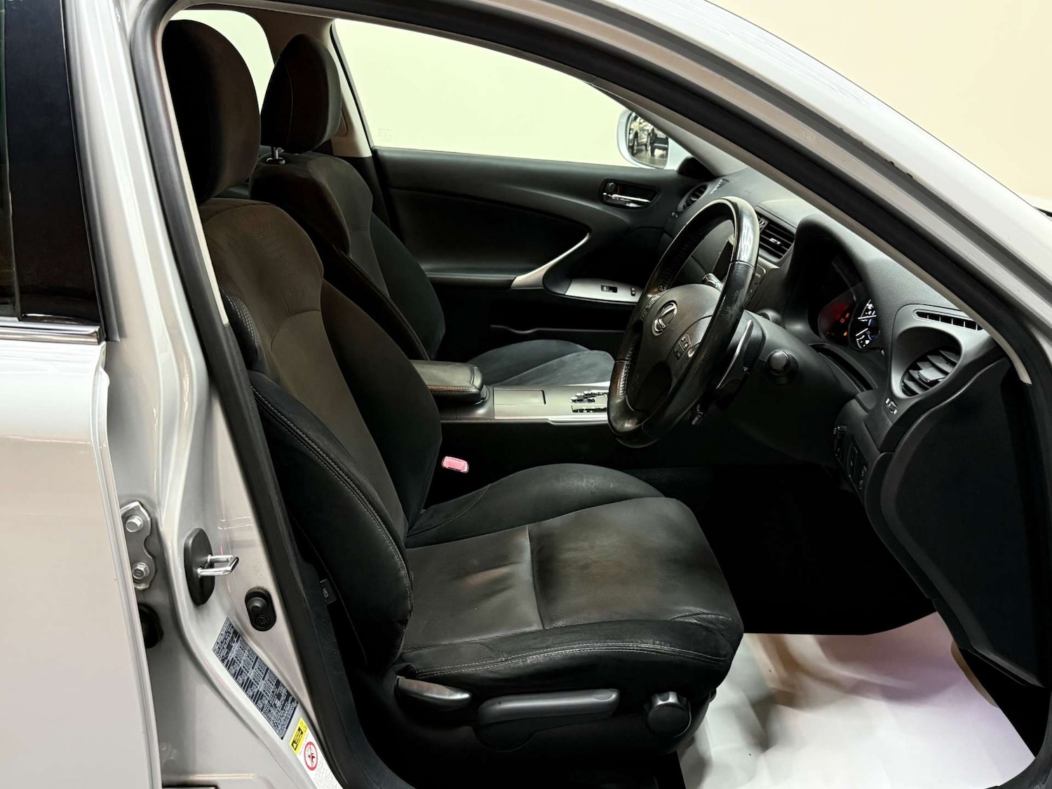 Used Lexus IS 2009 for sale - 76694813: Photo 14