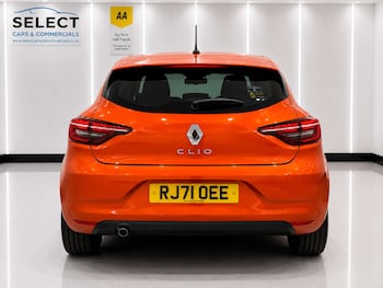 Used Renault Clio 2021 for sale - 79356997: Photo