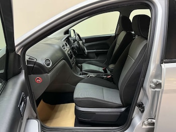 Used Ford Focus 2011 for sale - 78749849: Photo