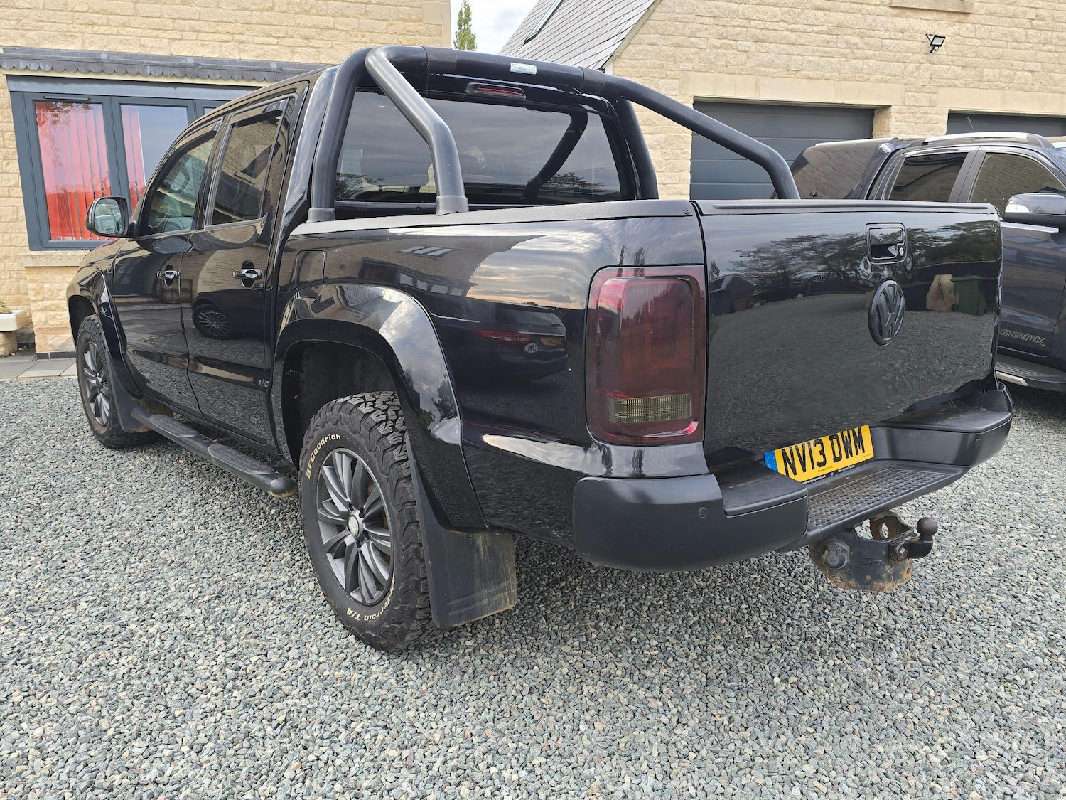 Used Volkswagen Amarok 2013 for sale - 76137820: Photo 2