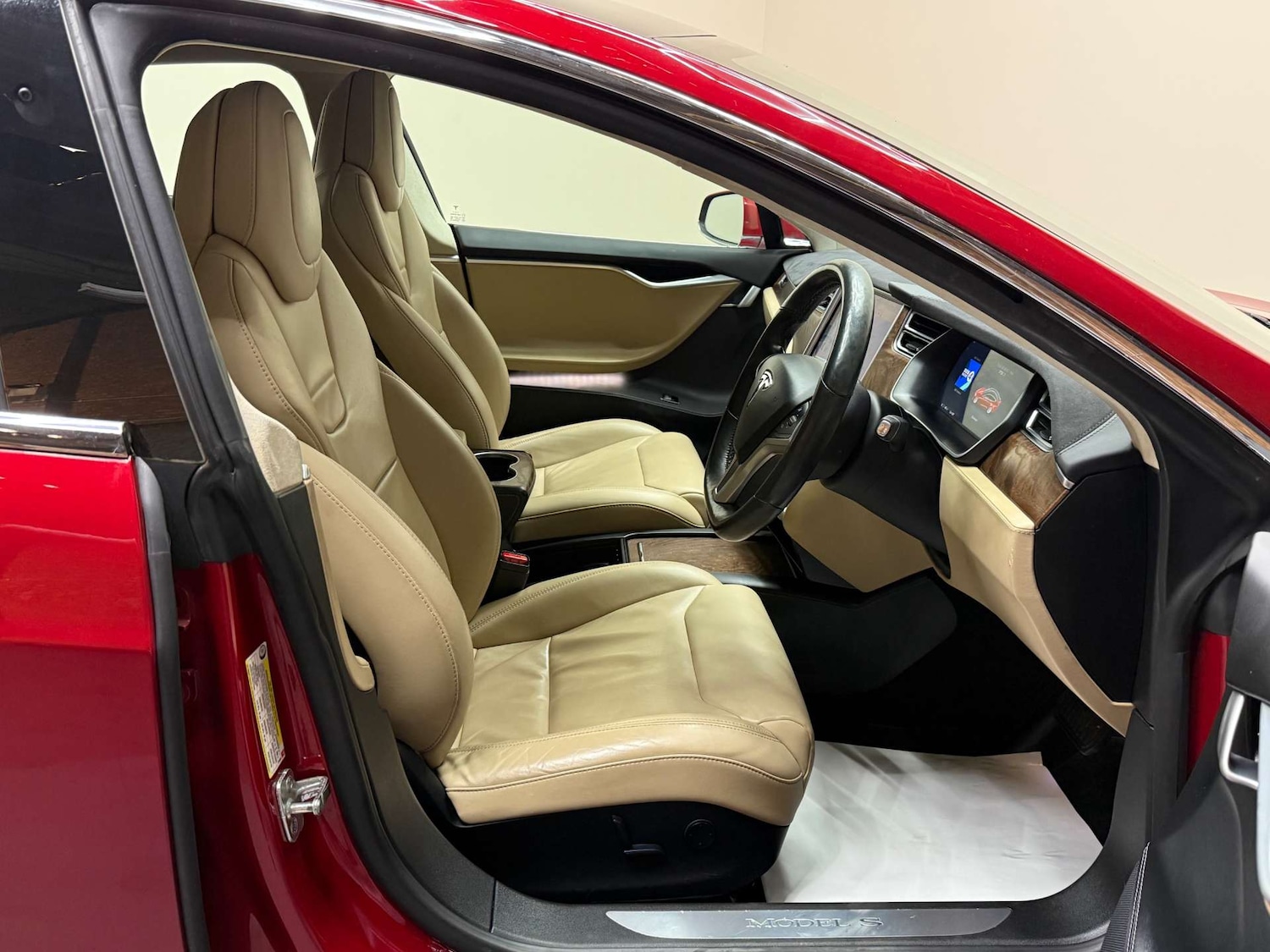 Used Tesla Model S 2017 for sale - 76694794: Photo 14