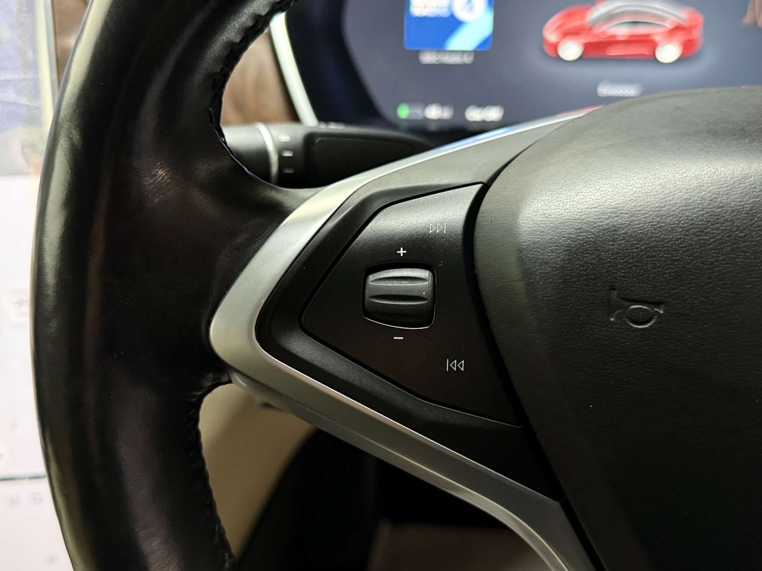 Used Tesla Model S 2017 for sale - 76694794: Photo 17