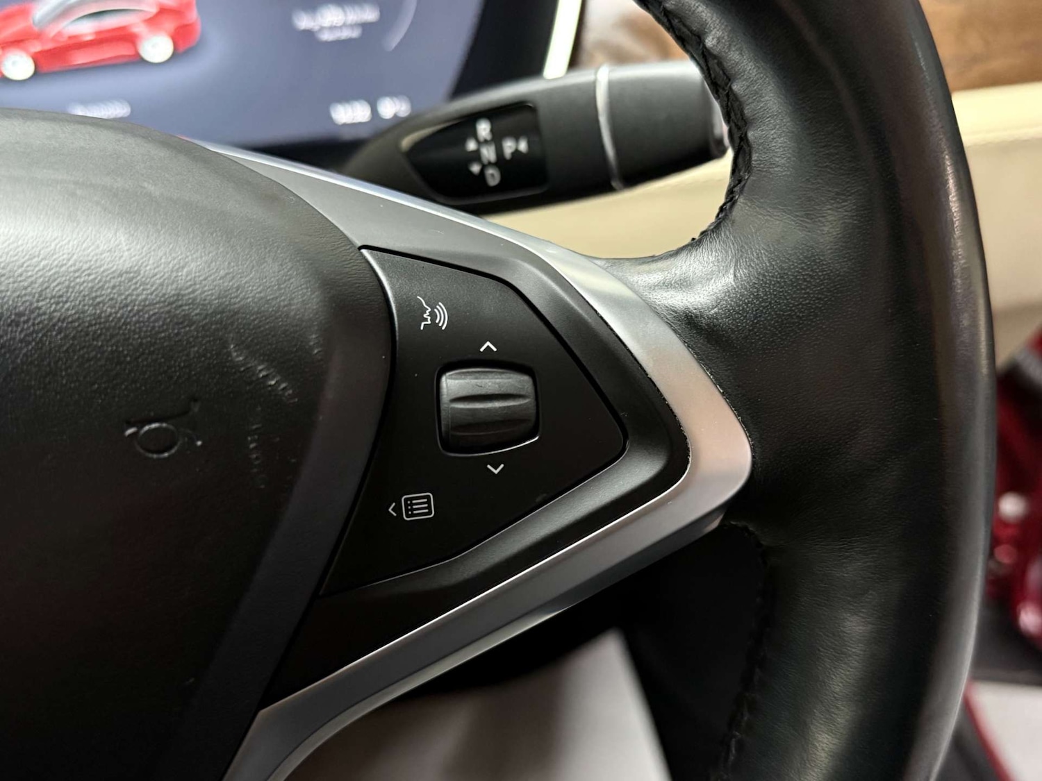 Used Tesla Model S 2017 for sale - 76694794: Photo 19