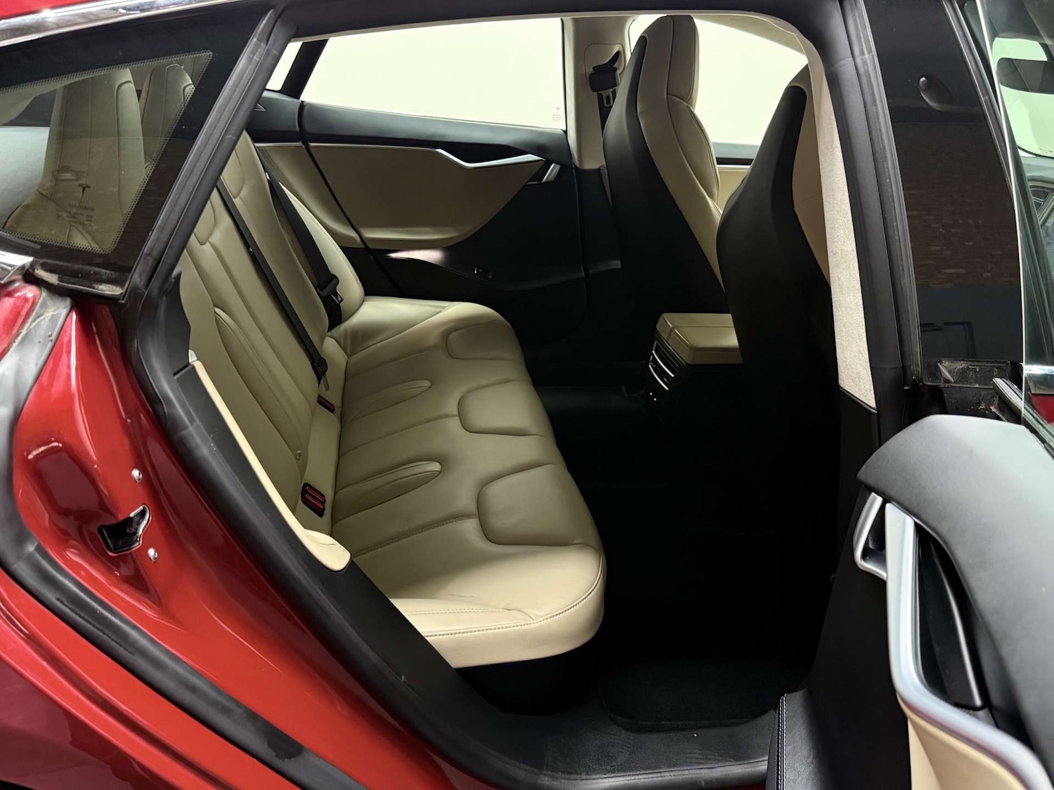 Used Tesla Model S 2017 for sale - 76694794: Photo 25