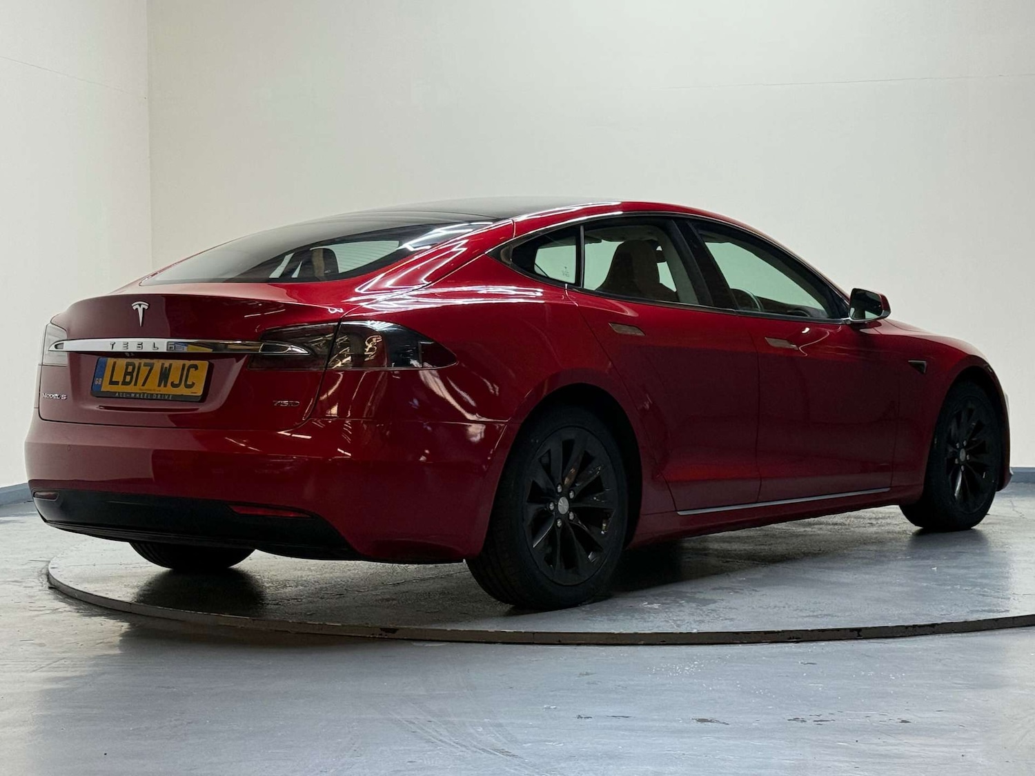 Used Tesla Model S 2017 for sale - 76694794: Photo 38