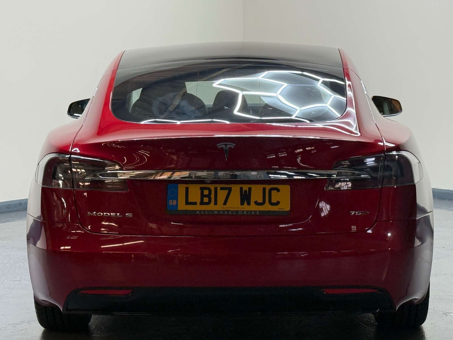 Used Tesla Model S 2017 for sale - 76694794: Photo 62