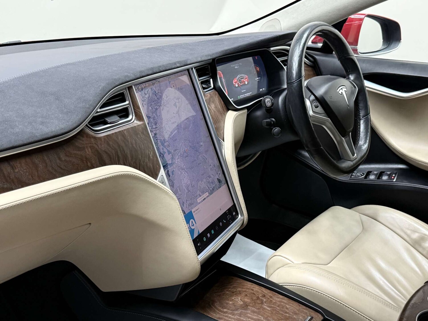 Used Tesla Model S 2017 for sale - 76694794: Photo 64