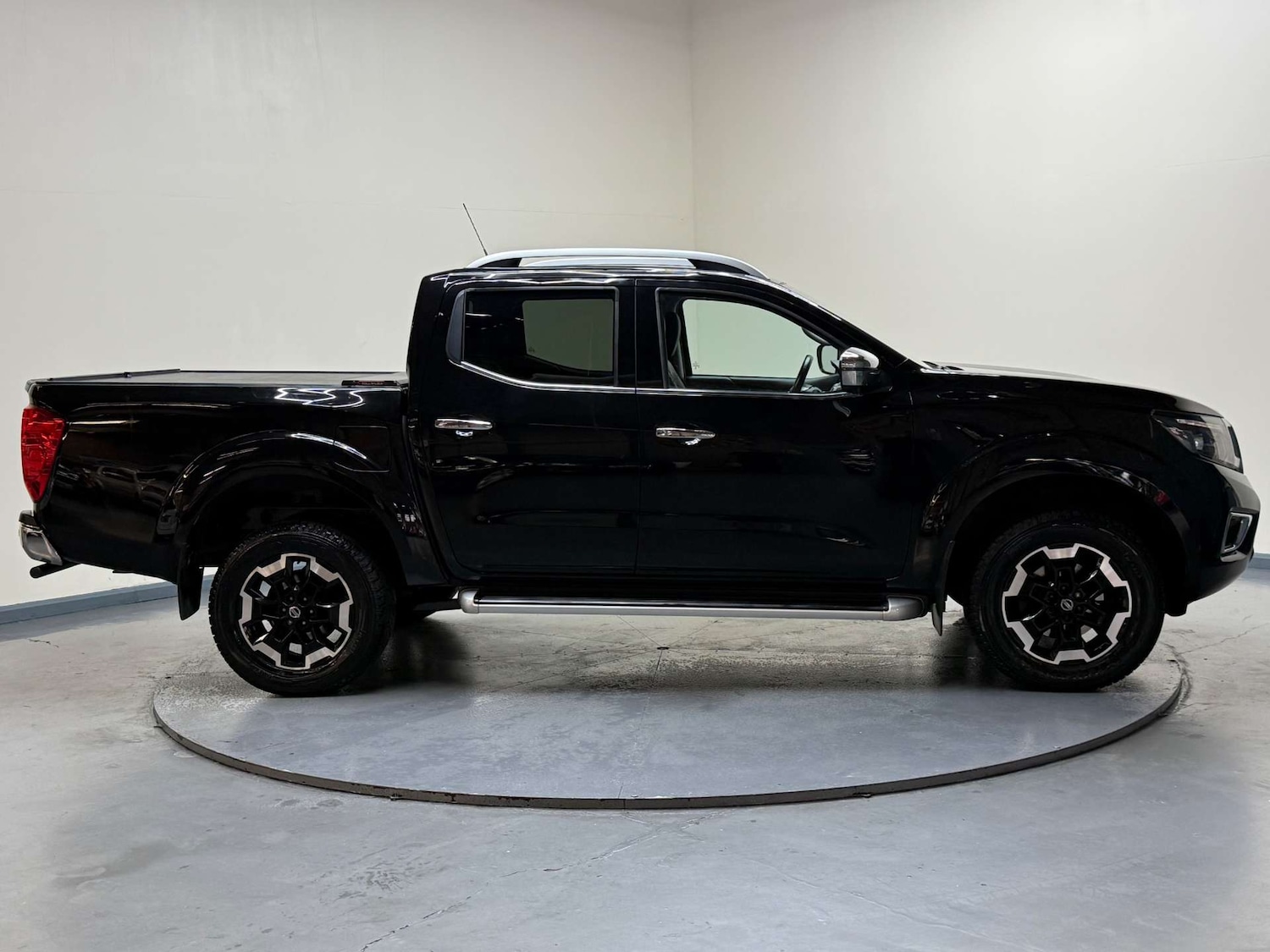 Used Nissan Navara 2020 for sale - 76625844: Photo 13