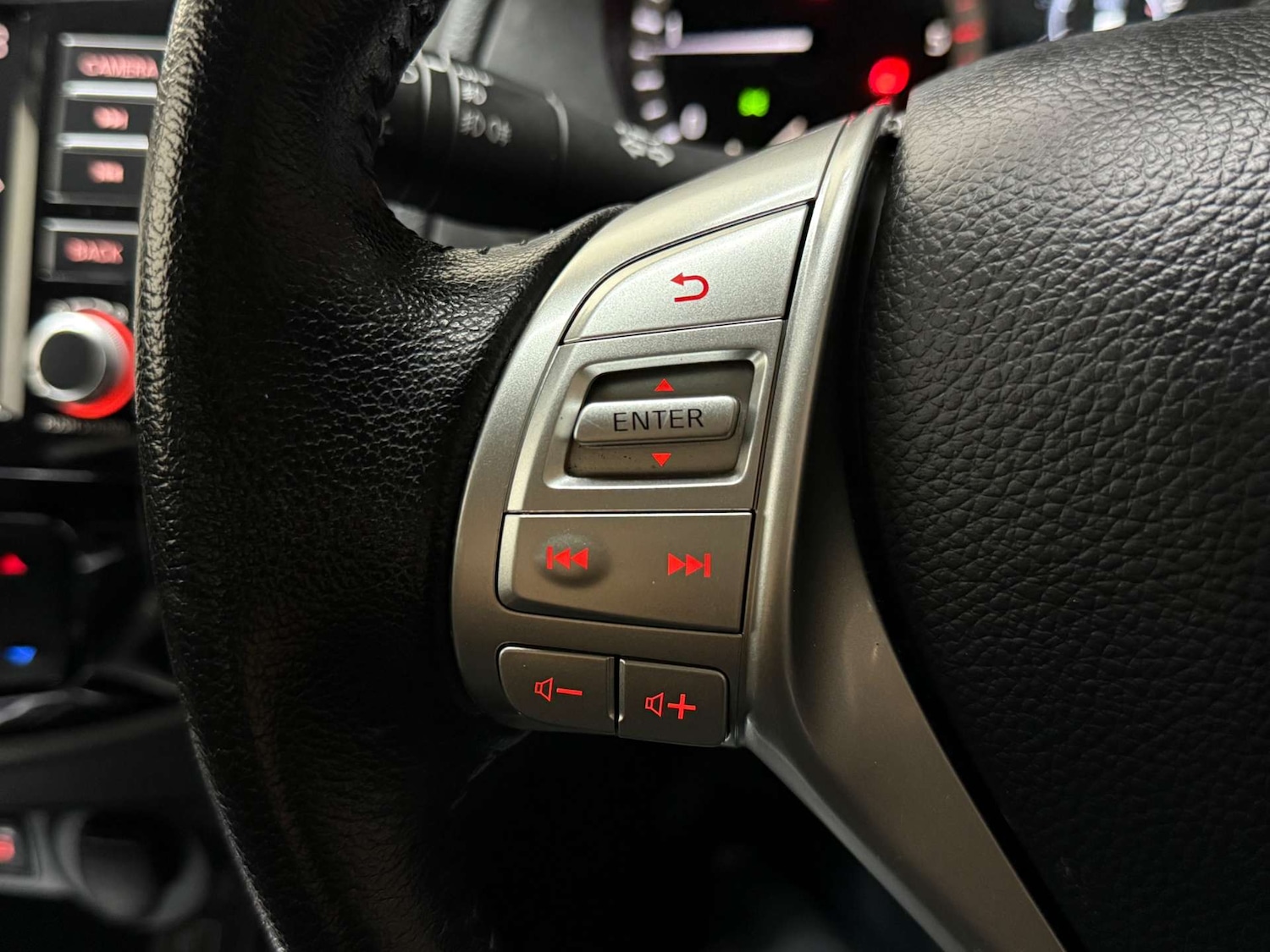 Used Nissan Navara 2020 for sale - 76625844: Photo 17