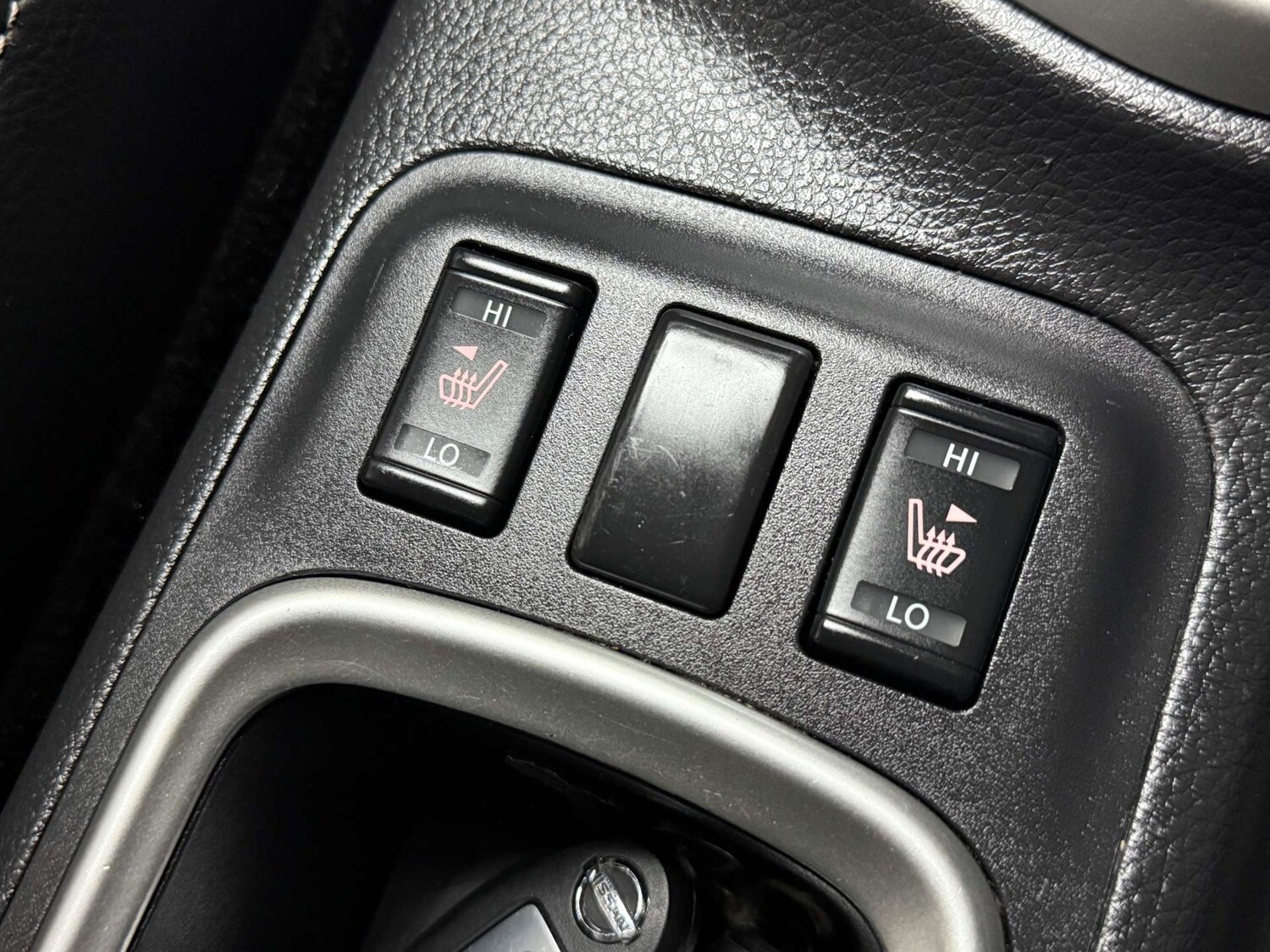 Used Nissan Navara 2020 for sale - 76625844: Photo 25