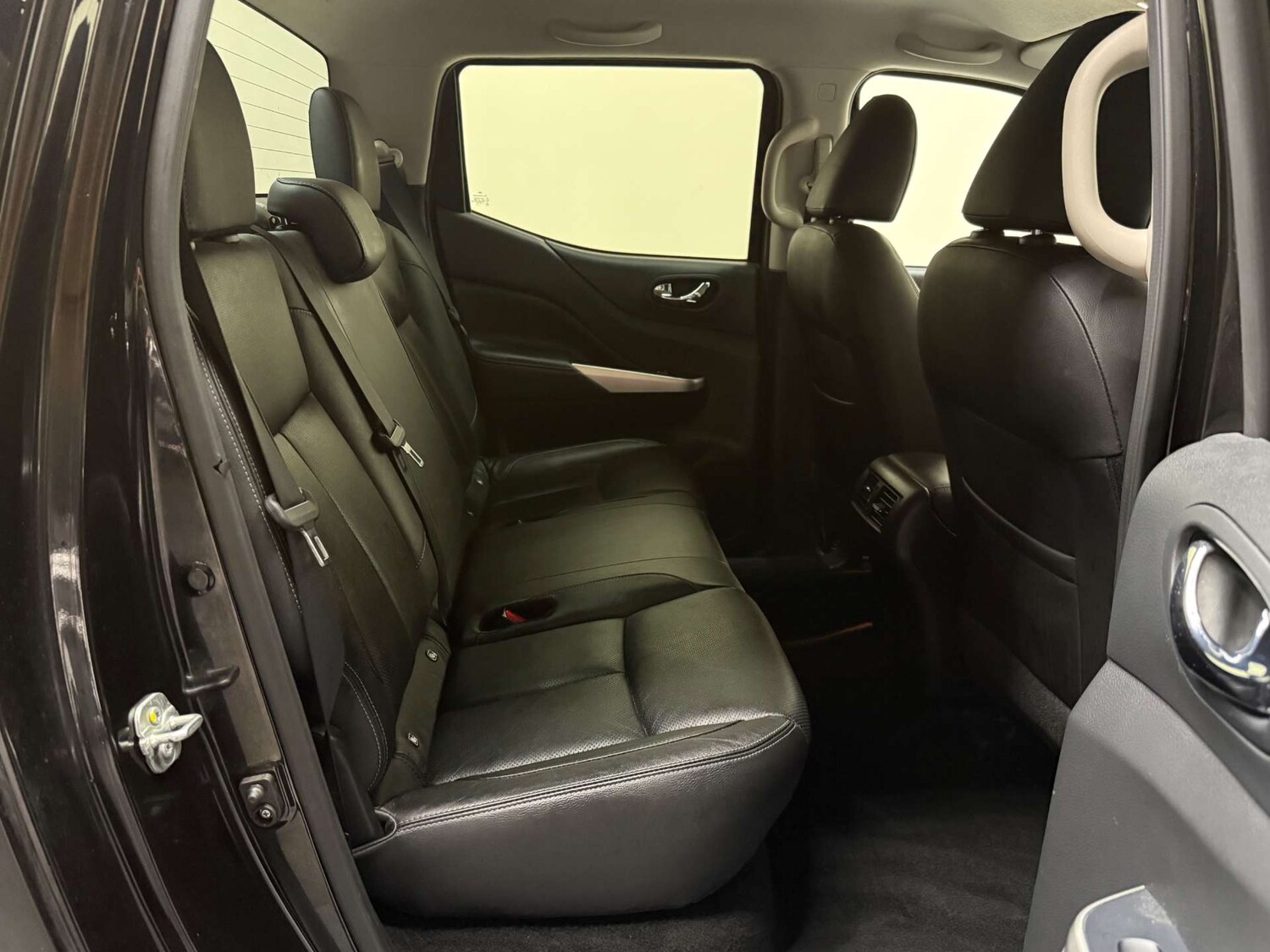 Used Nissan Navara 2020 for sale - 76625844: Photo 28