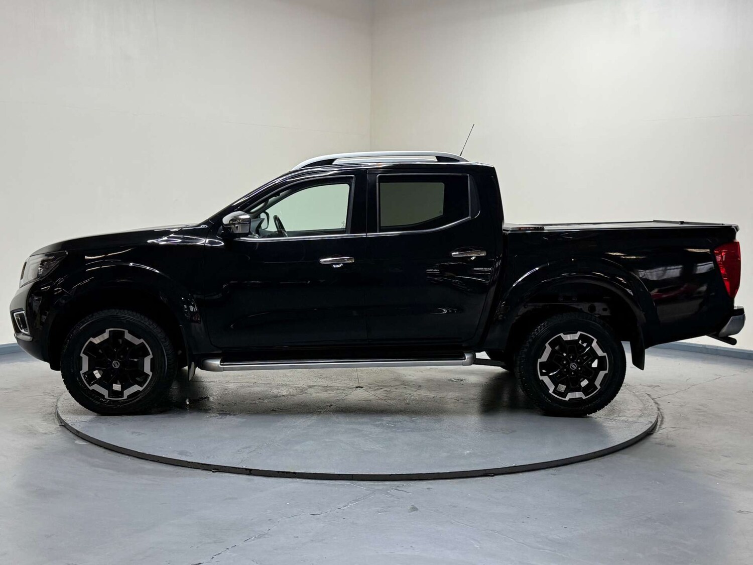 Used Nissan Navara 2020 for sale - 76625844: Photo 31