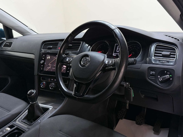Used Volkswagen Golf 2017 for sale - 76180956: Photo 18