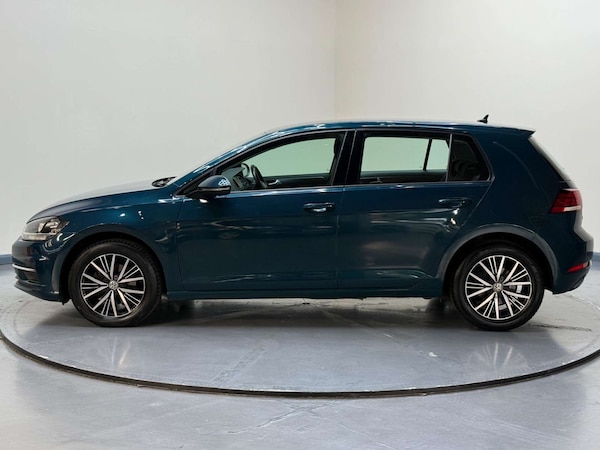 Used Volkswagen Golf 2017 for sale - 76180956: Photo 35