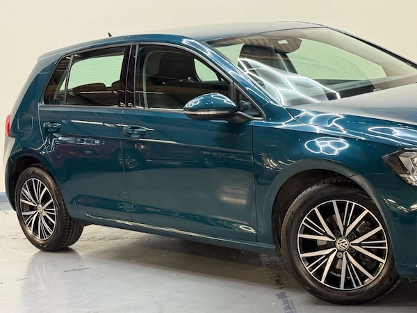 Used Volkswagen Golf 2017 for sale - 76180956: Photo 59