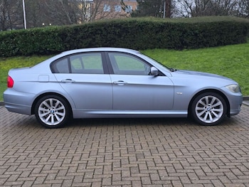 Used BMW 3 Series 2009 for sale - 76181015: Photo 2